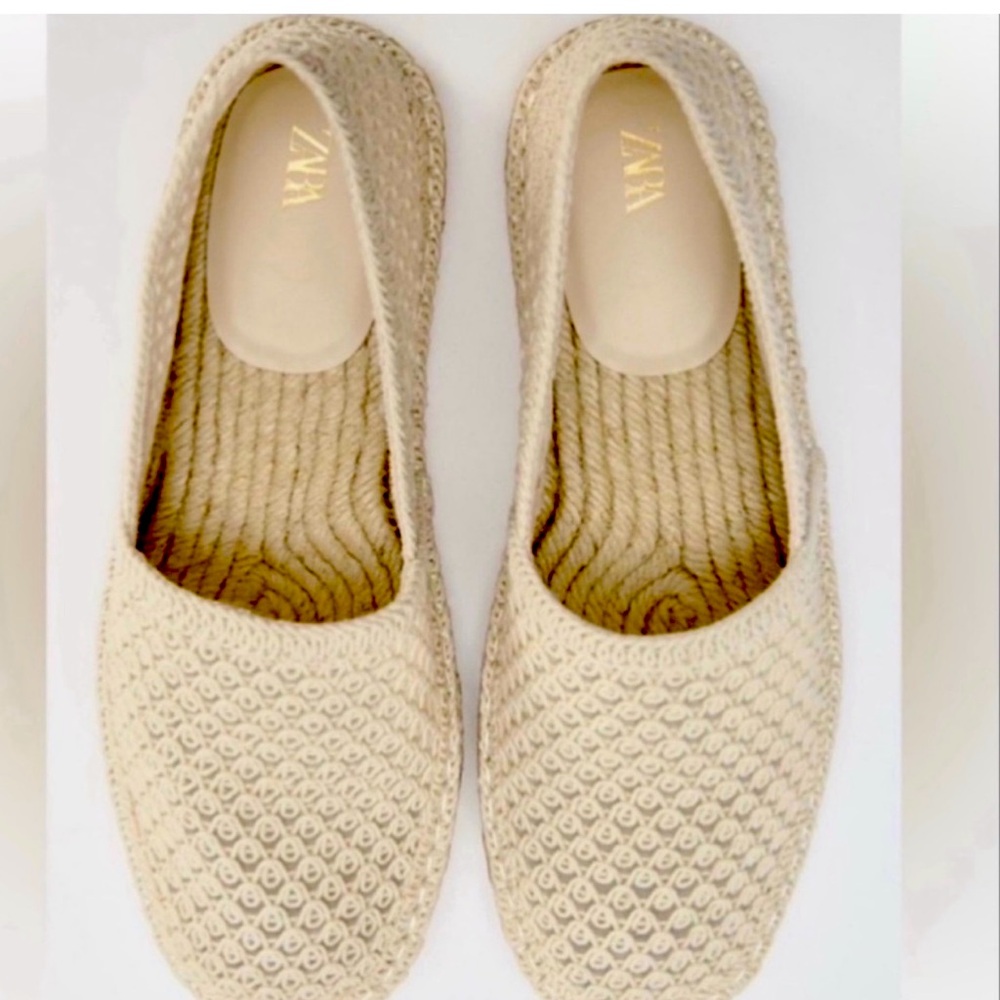 Zara Cream Textured Flats